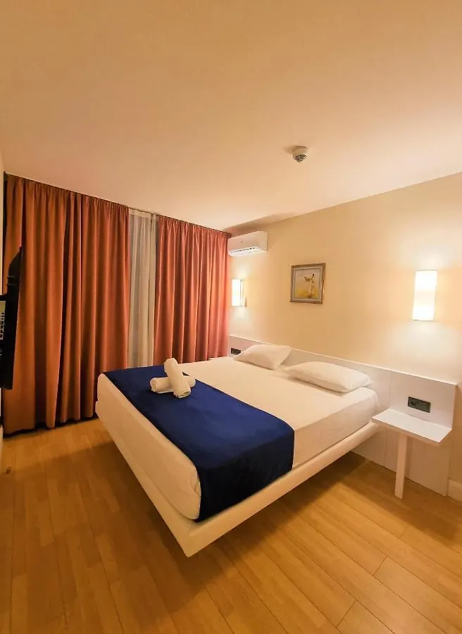 *****  باتومي Orbi Front Sea View Aparthotel جورجيا